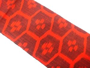 手織り真綿紬　亀甲に絣柄織り出し　名古屋帯